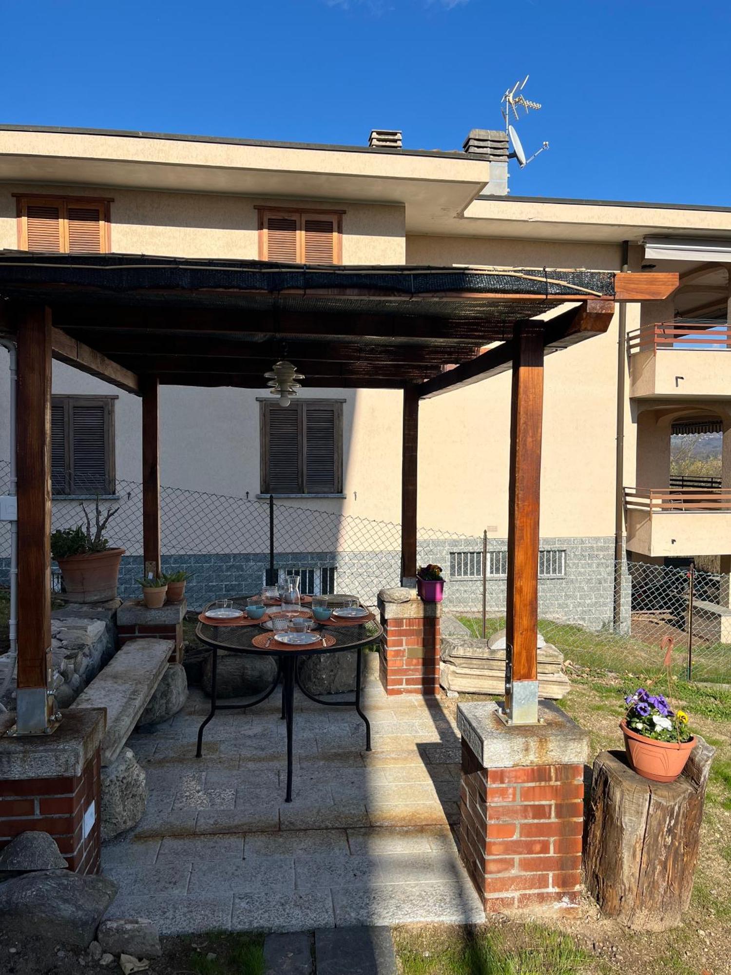 Appartamento Turistico - Via Montenudo Casalzuigno Exterior photo