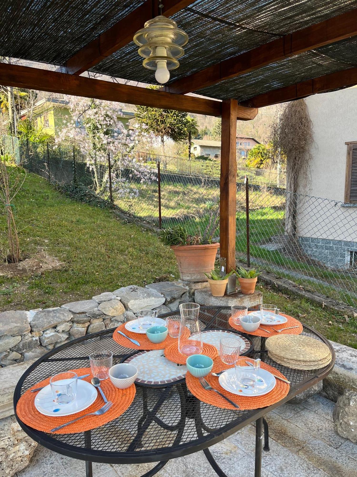 Appartamento Turistico - Via Montenudo Casalzuigno Exterior photo